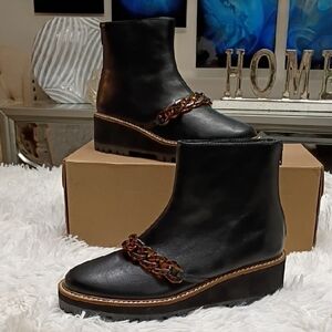 New Coconuts by Matisse Black Vegan Leather Ankle Booties with Tortoise Chain